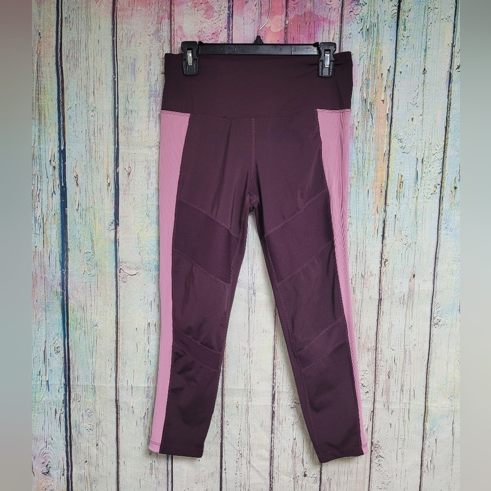 Tangerine leggings size medium